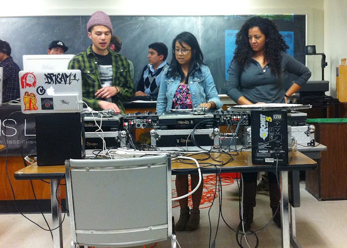 TEP student Eduardo Daza Taylor, also known as “ET,” works with Sessions LA, a youth music education program in Historic Filipinotown. He presented a workshop on how to DJ and create beats to reduce stress and foster creativity at the TEP Wellness Event. Photo by Elexia Reyes-McGovern