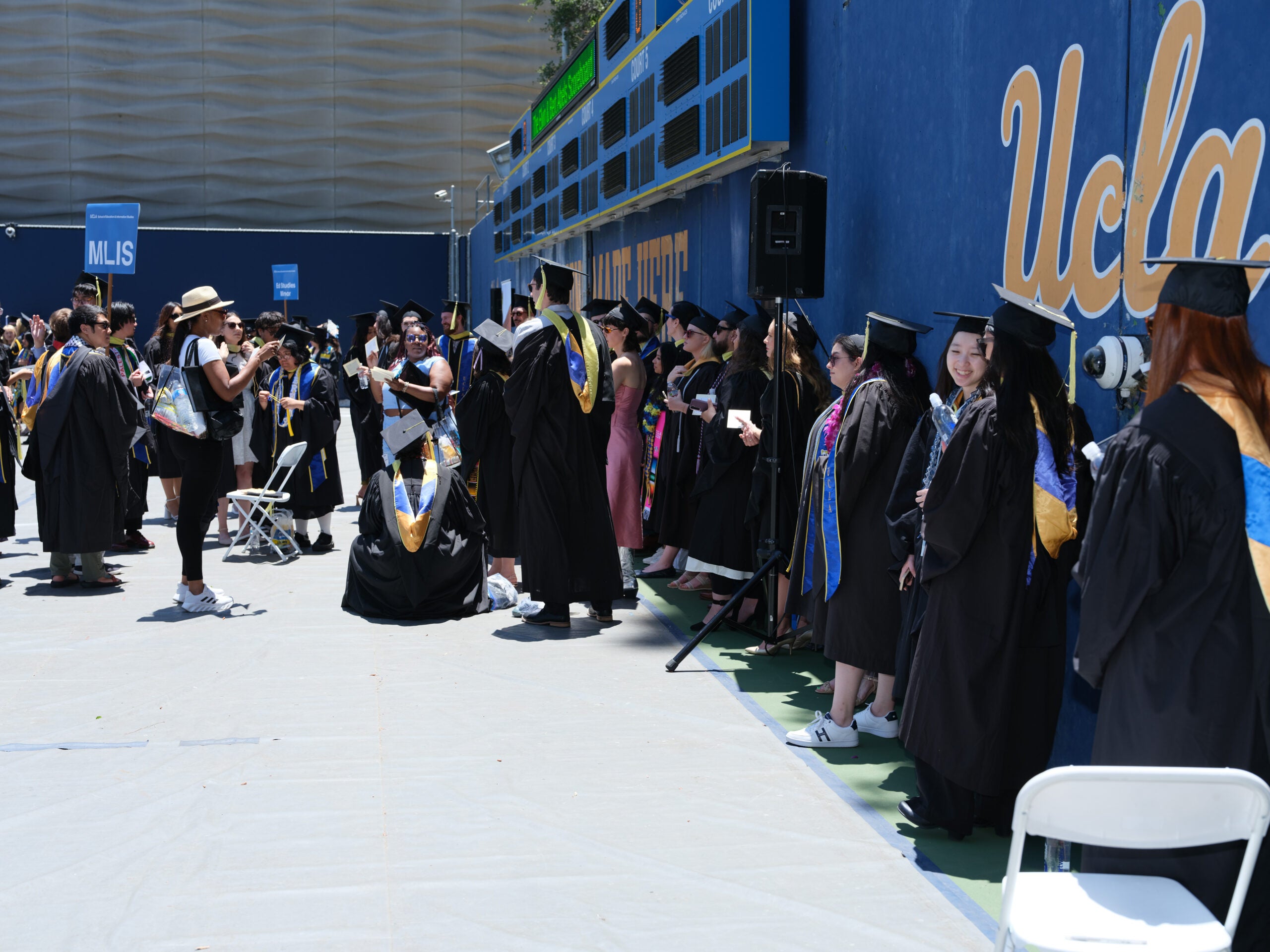 Commencement 23-24 _33