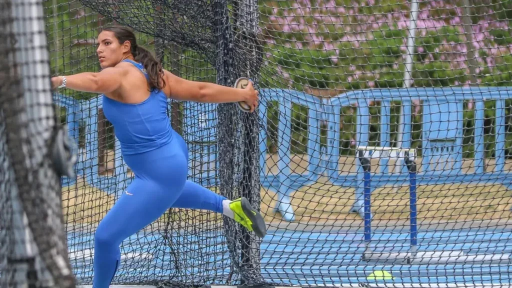 Natalie Ramirez practices discus throws