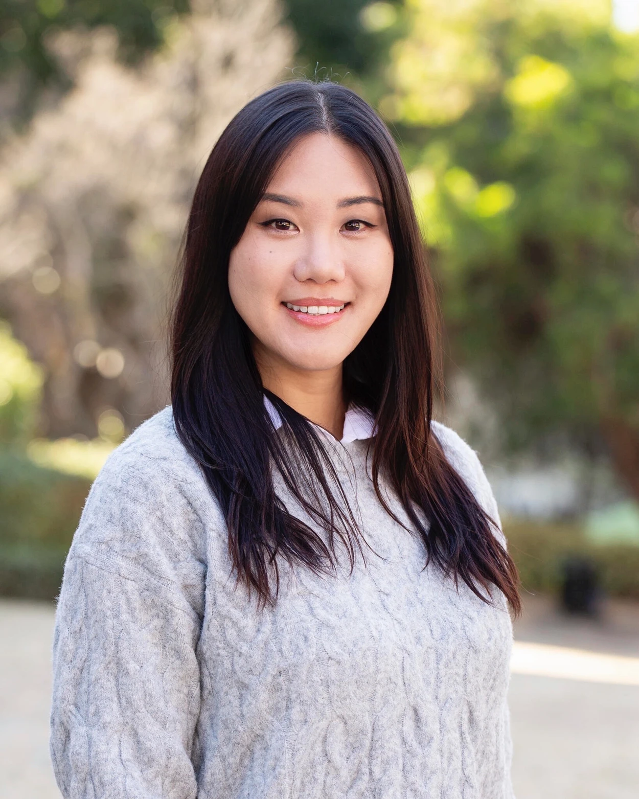 Annie Bae headshot