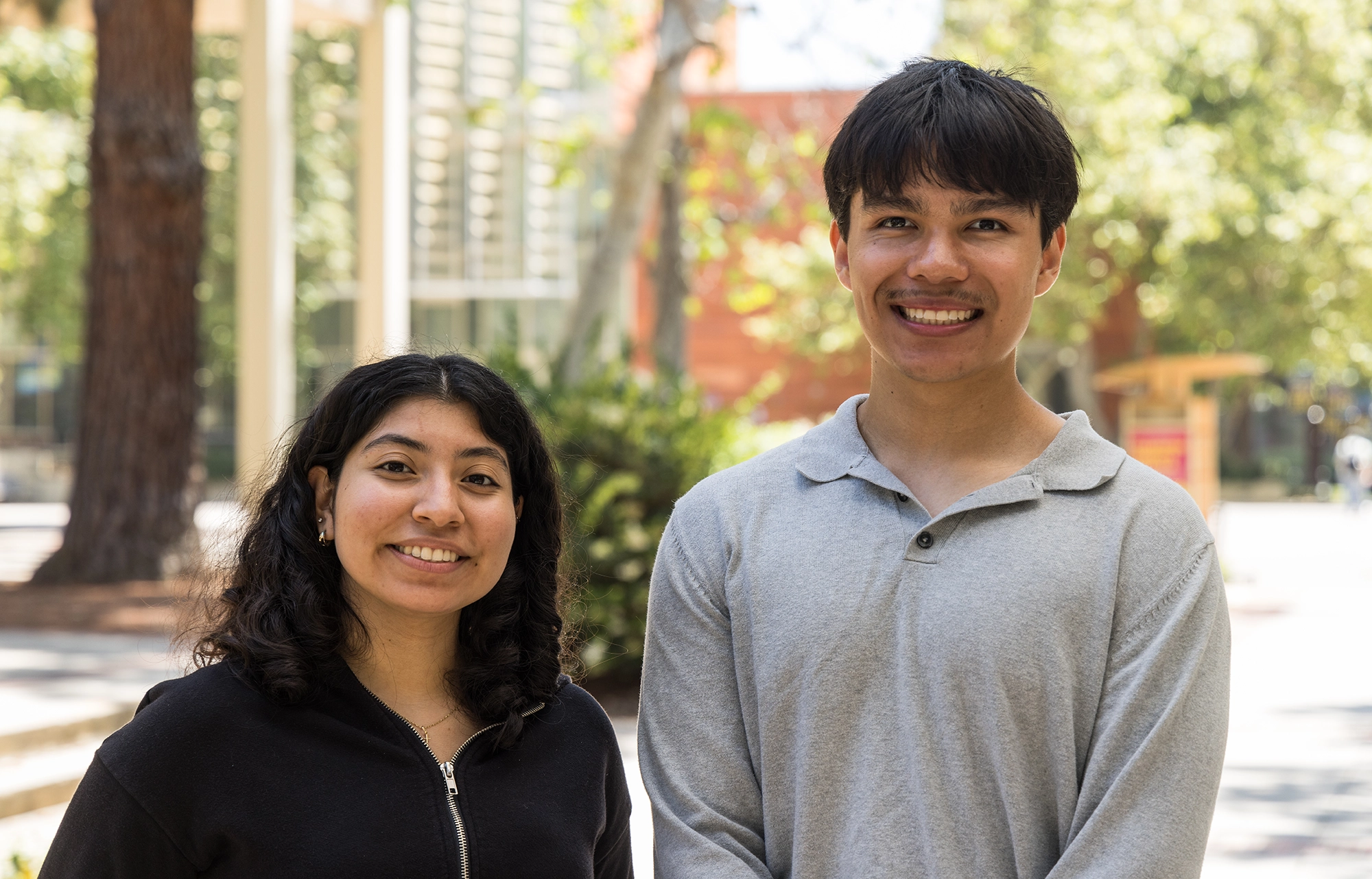 Students on UCLA campus