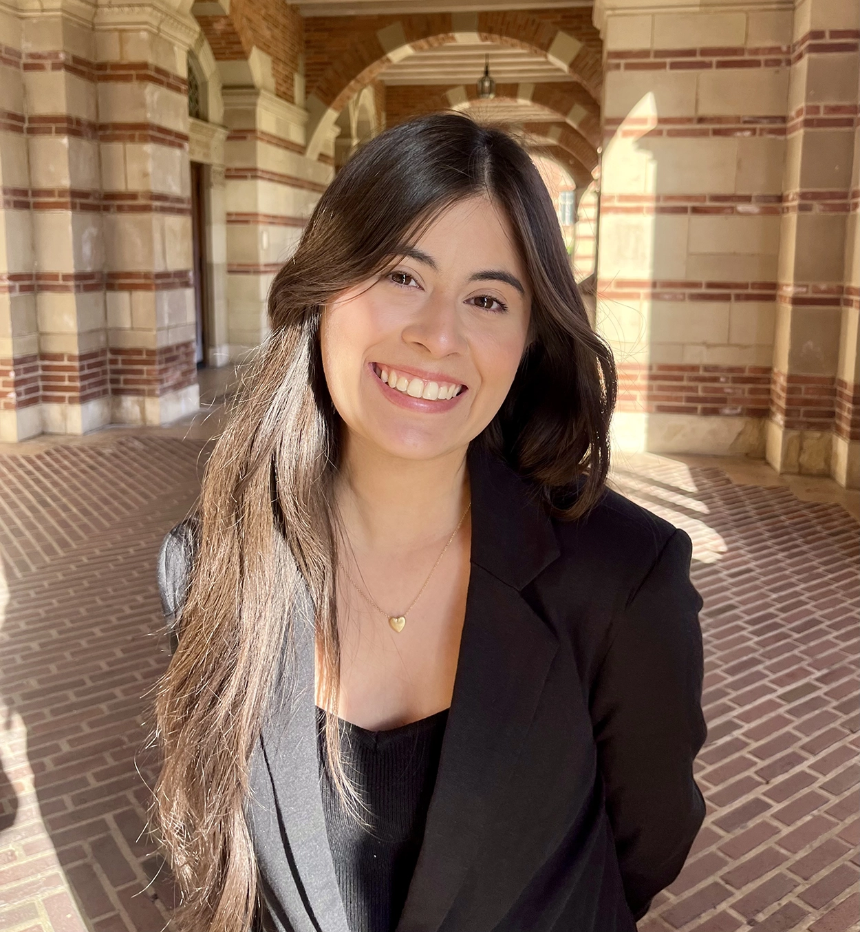 Daniela Bravo headshot