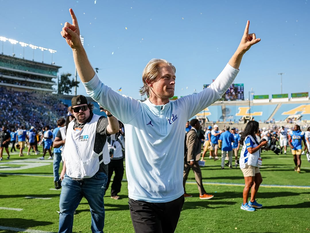 Jerry Neuheisel celebrates the Bruins victory over No.7 Penn State