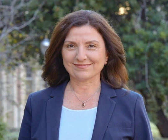 Nayiri Nahabedian headshot