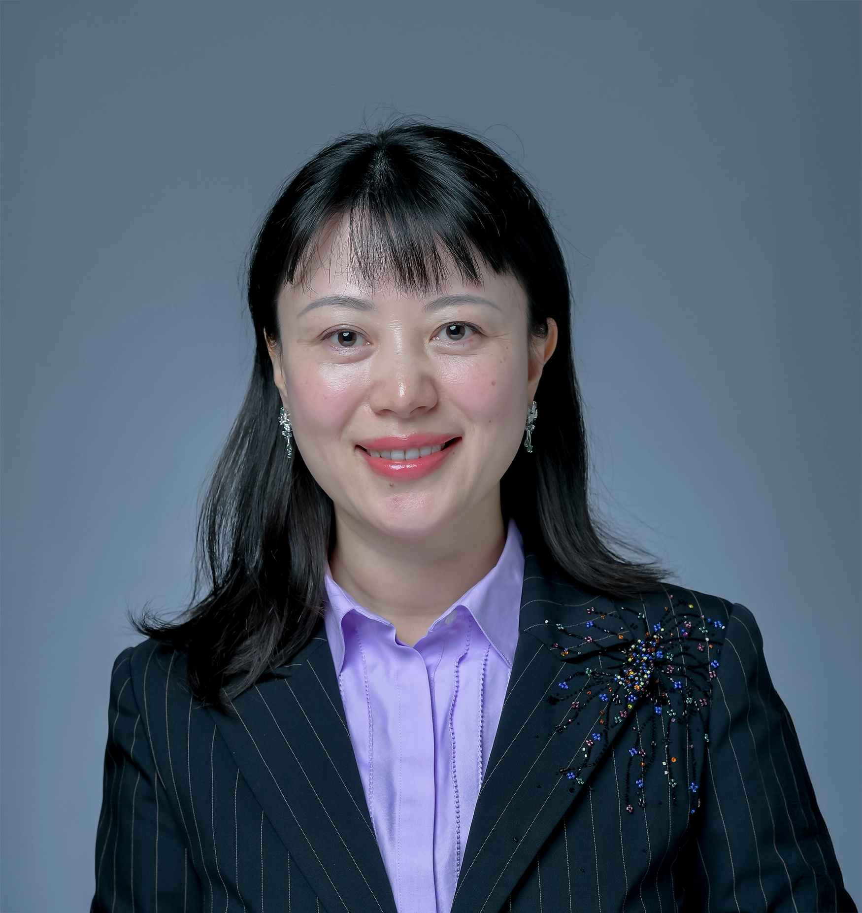 Yu Qian headshot